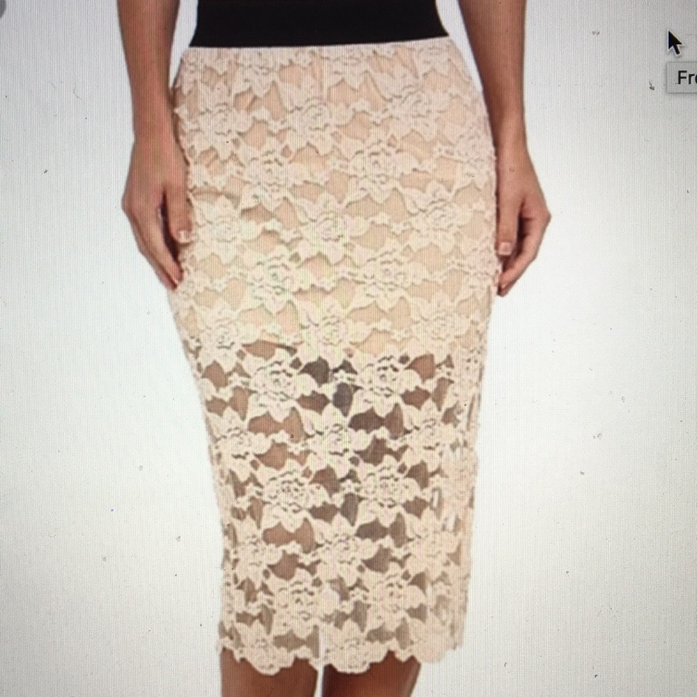 Free People NWOT blush pink pencil skirt. Sz Small